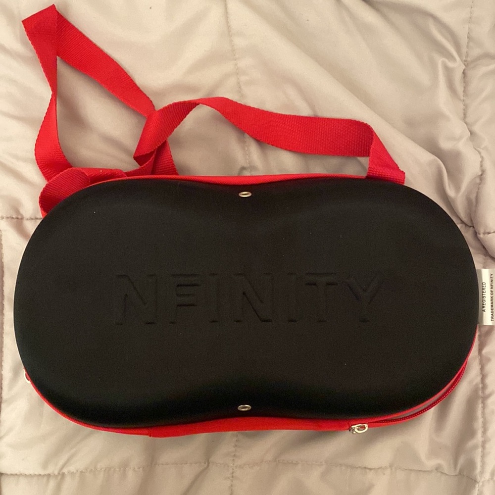 nfinity shoe travel bag (brand new)